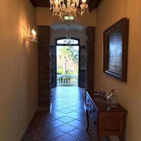 Auristela - Singular's Otel Villapedre
