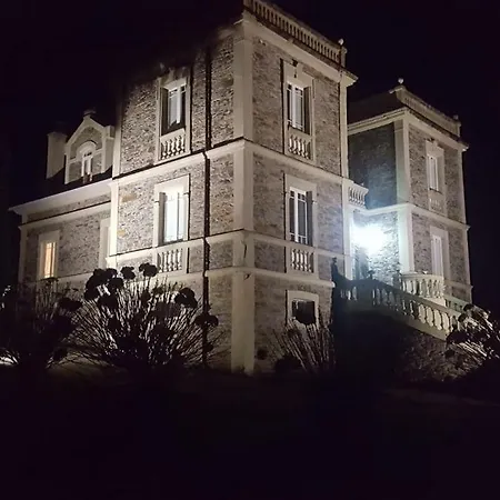 Auristela - Singular's Otel Villapedre